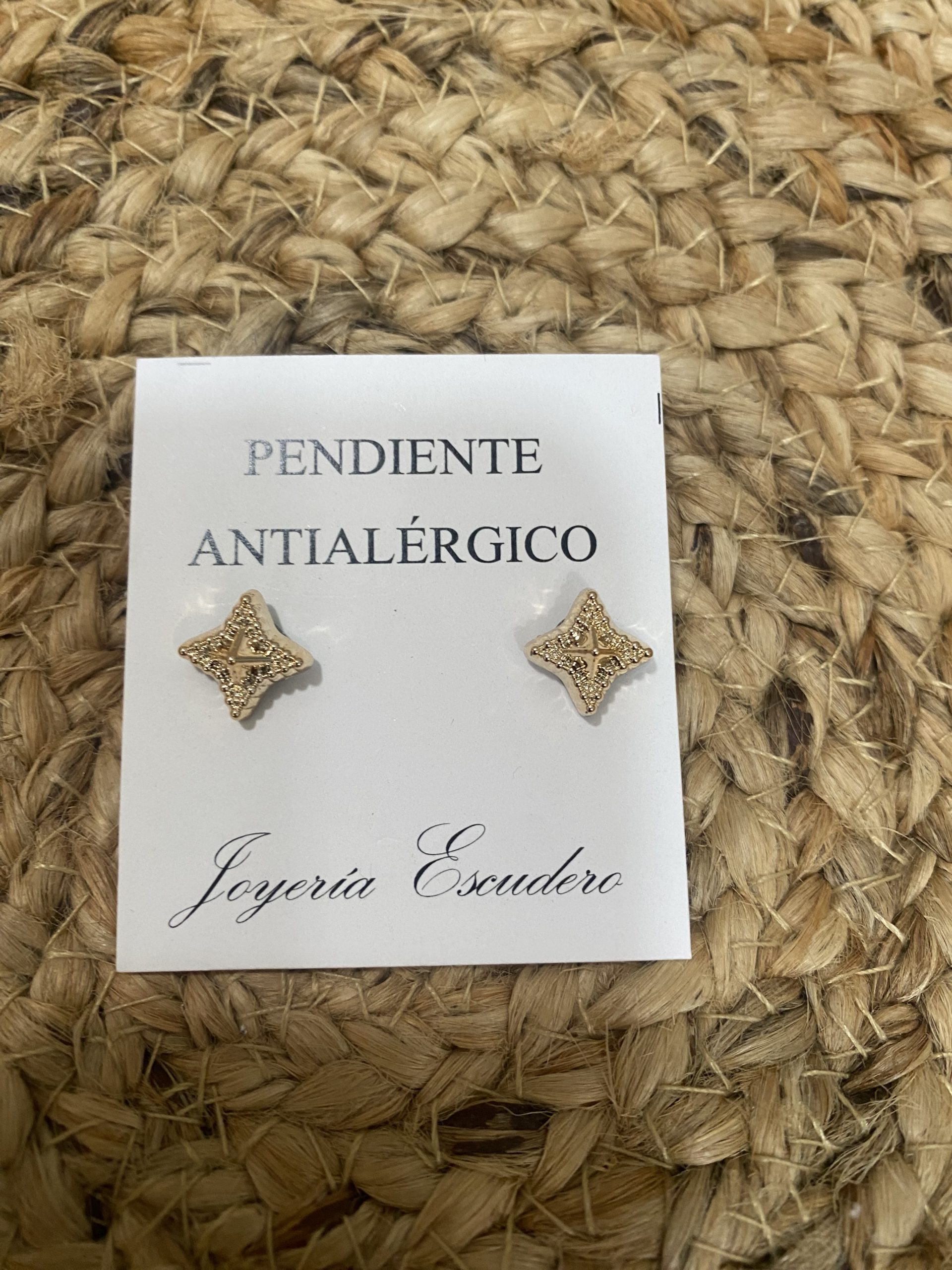 Pendientes antialérgico (hipoalergénico) - Imagen 3