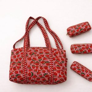 Conjunto bolso y estuches a juego