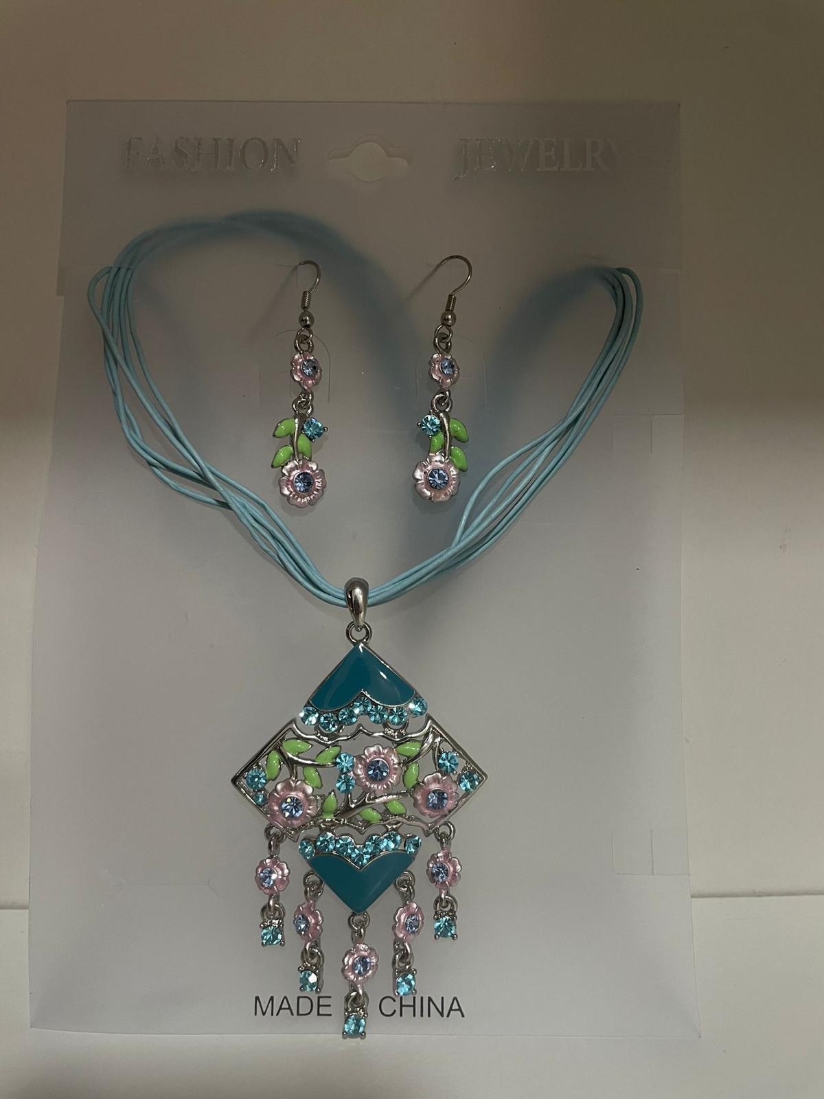 Conjunto de bisuteria