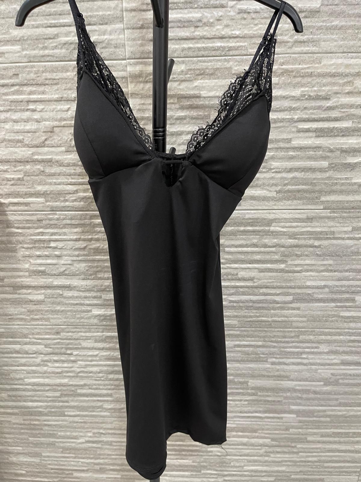 Vestido corto ajustado negro de estilo lencero talla única - Imagen 2